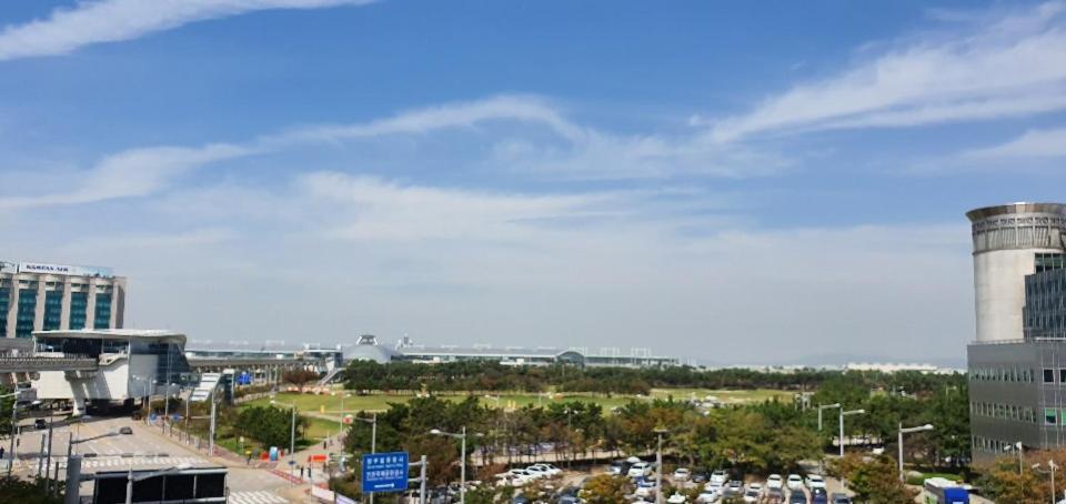 Treehouse Aparthotel Incheon Bagian luar foto