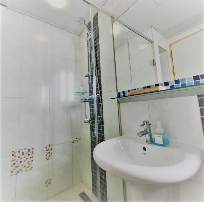 Treehouse Aparthotel Incheon Bagian luar foto